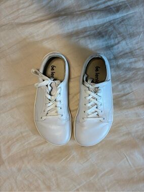 White leather Belenka barefoot shoes